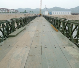 桂林钢桥贝雷架
